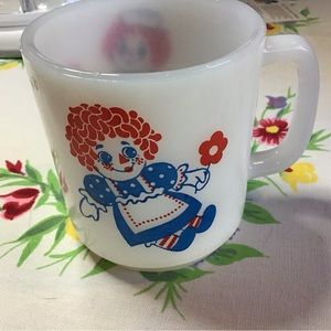 Raggedy Ann/Andy glass milk mug